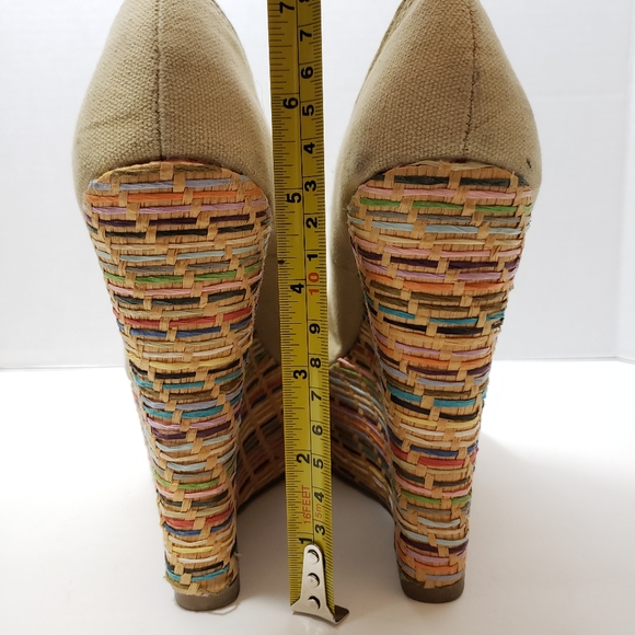 5/$15 Size 6 Speed Limit 98 Khaki Canvas Woven Platform Wedges - Picture 4 of 8